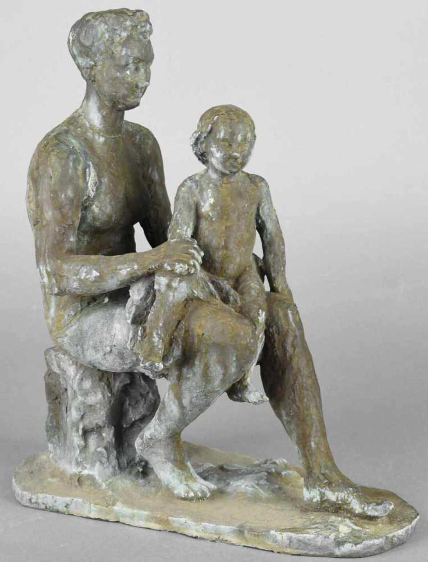 Kreßner, Magdalene (1899 bei Chemnitz - 1975 Radebeul) Bronze, grünbraun patiniert, Mutter in - Bild 2 aus 3