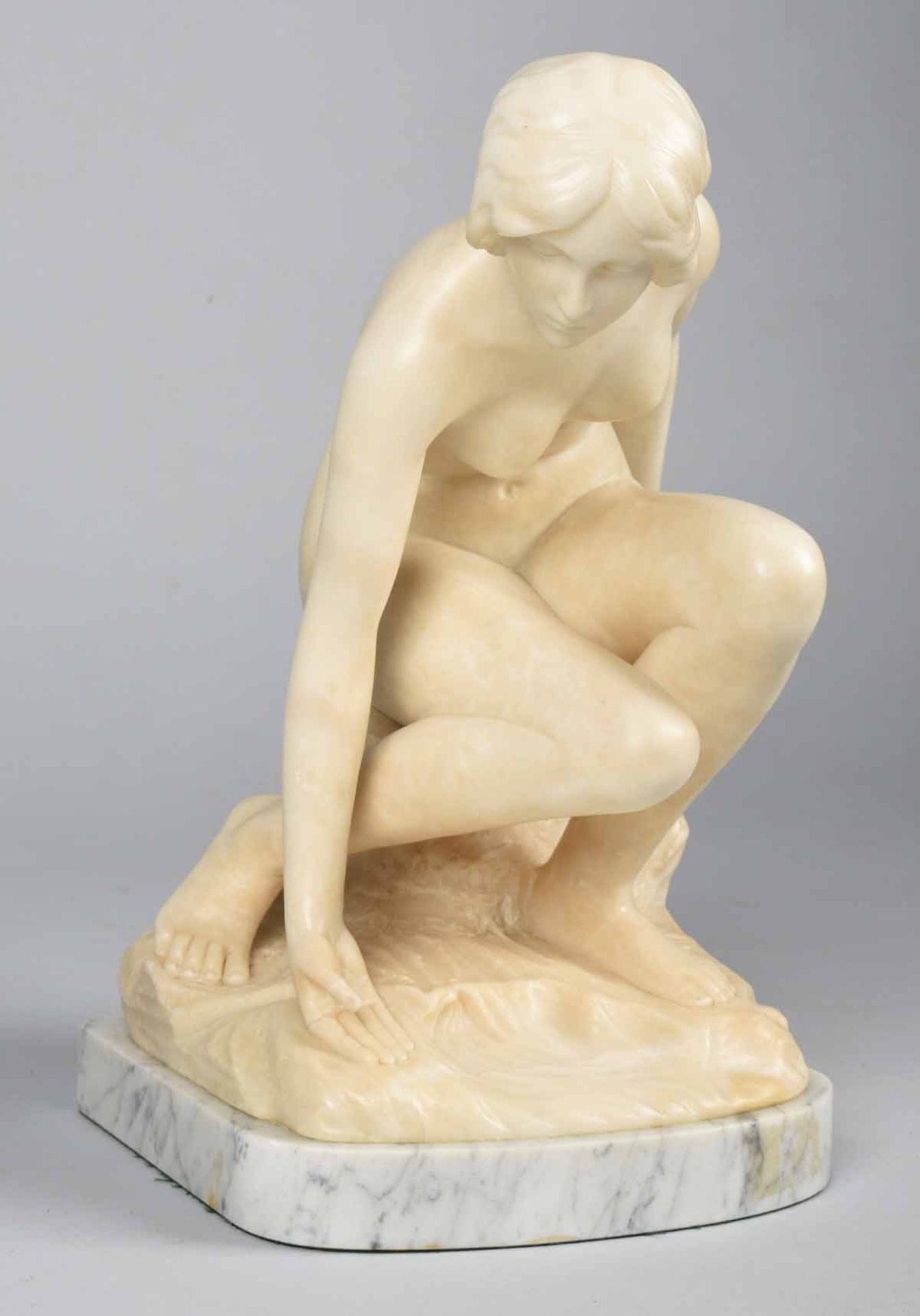 Cauer, Emil (1867 Bad Kreuznach - 1946 Gersfeld) Alabaster, "Wasserschöpferin", Aktdarstellung einer - Bild 4 aus 5