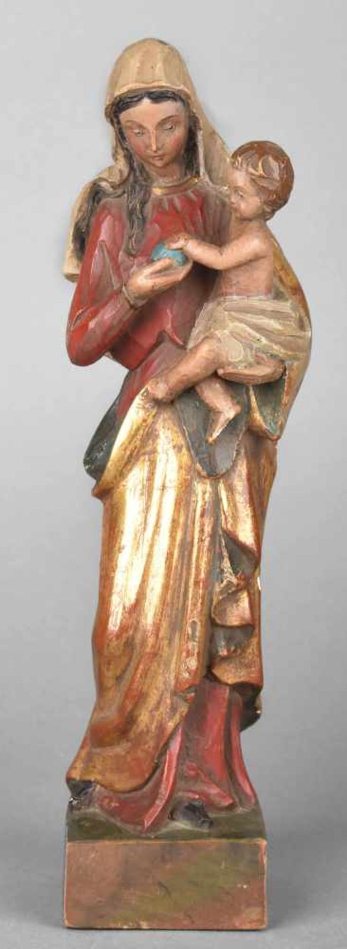 Madonnenplastik Holz, vollplastisch geschnitzt und farbig gefasst, Madonna mit Christuskind, H ca. - Bild 2 aus 2