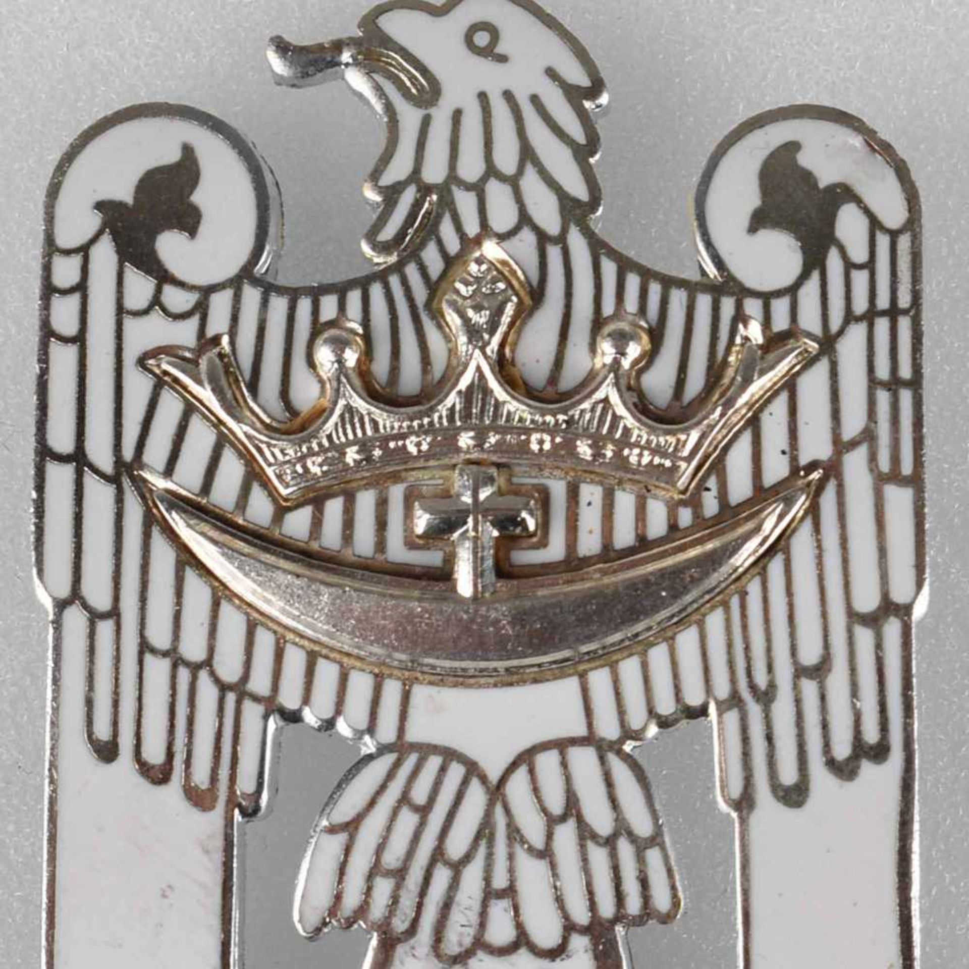 Abzeichen III. Reich sog. Schlesischer Adler, weiß emailliert, "Für Schlesien", senkrechte Nadel,