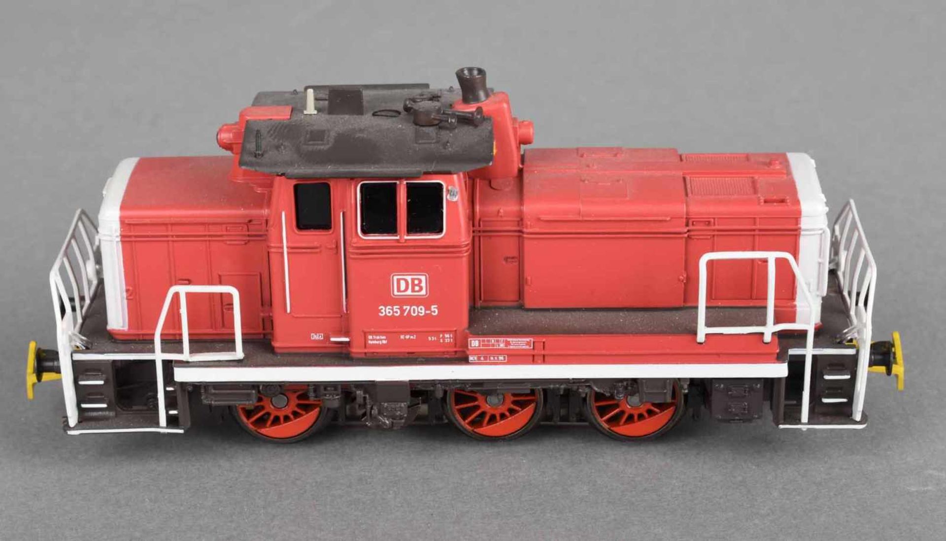 Diesel-Lokomotive Hersteller: Märklin, Spur H0, Nr. 365 709-5, Mittelleiter, Achsfolge C, L ca. 12,5 - Bild 3 aus 4