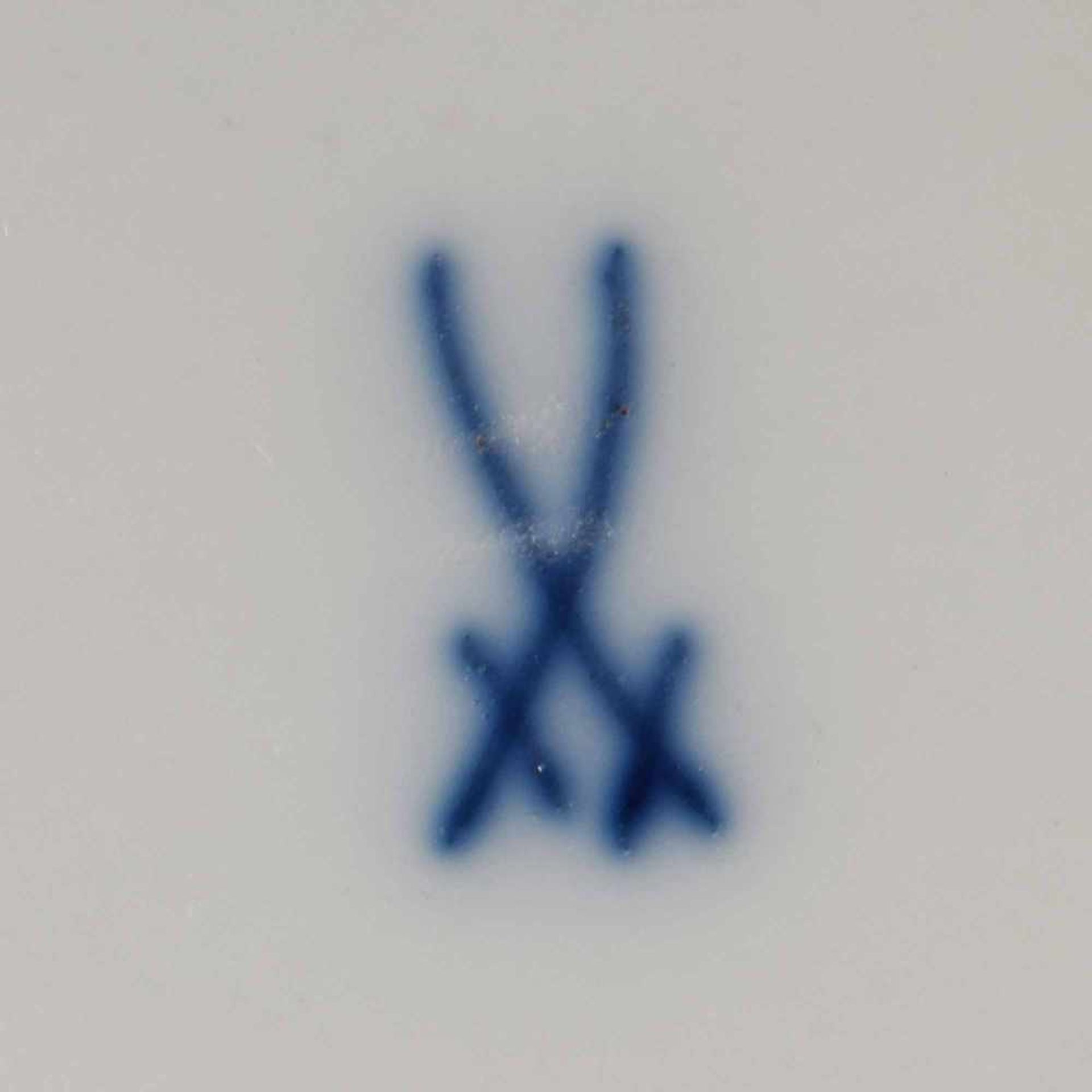 Zwei Kaffeegedecke Manufaktur Meissen, Schwerter unterglasurblau, I. Wahl bzw. 2 Durchschliffe, - Bild 3 aus 3