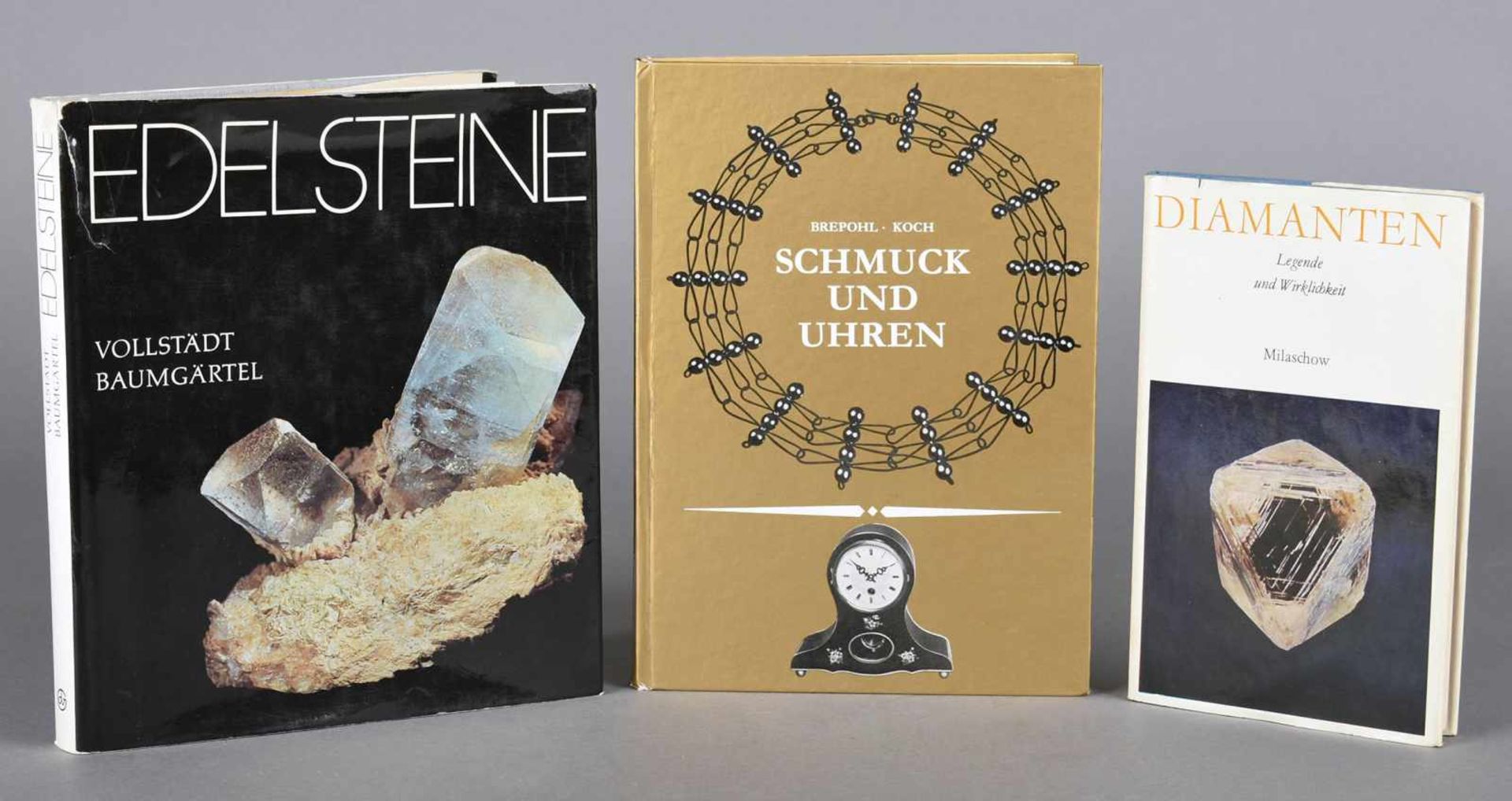 Konvolut Literatur über Schmuck und Edelsteine insg. 3 Ausgaben, 1 x Milaschow "Diamanten. Legende - Bild 2 aus 3