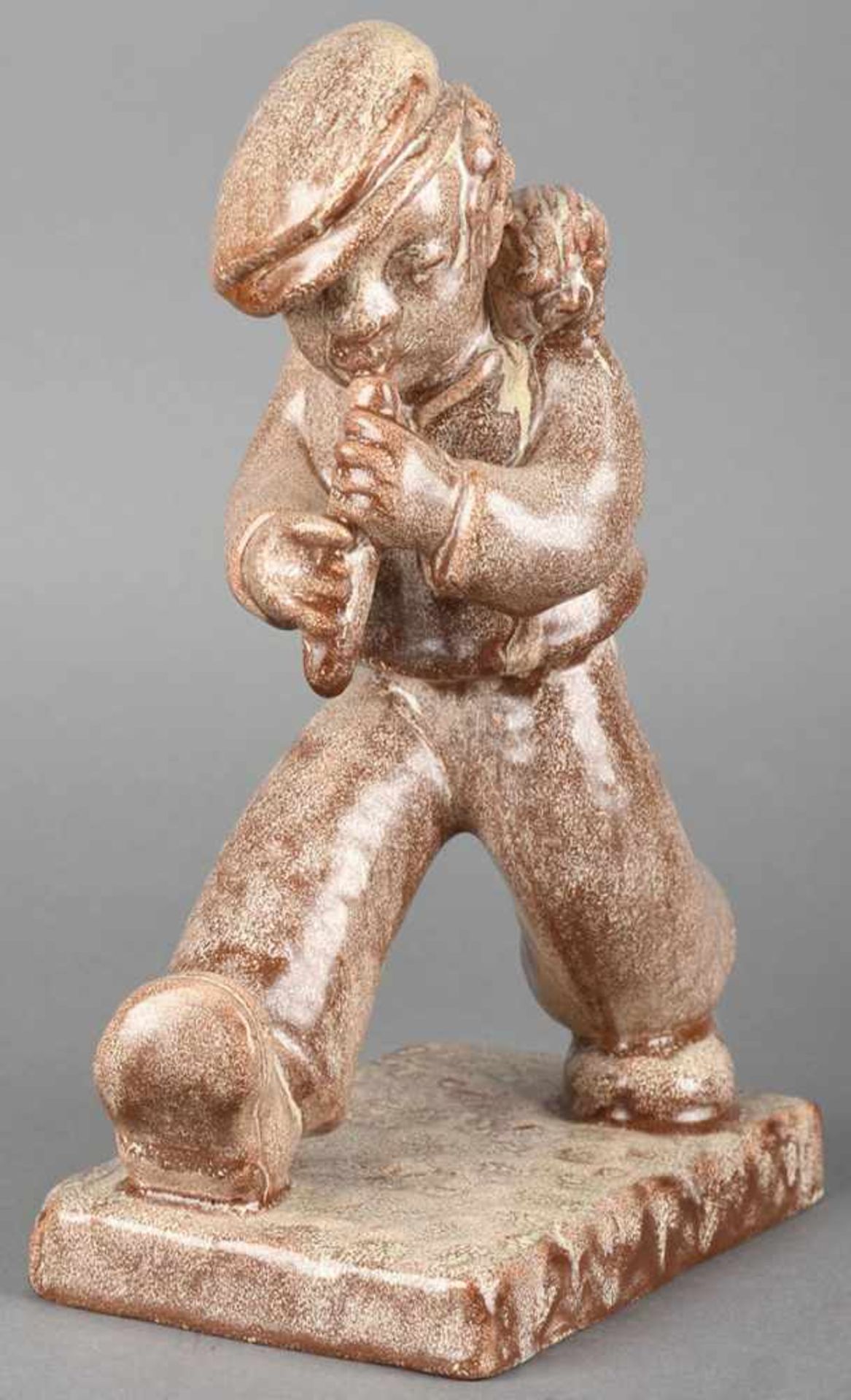 Flötenspieler Hersteller: Mosbacher Keramik (Pressmarke), roter Scherben, flötender Junge in der - Bild 2 aus 3