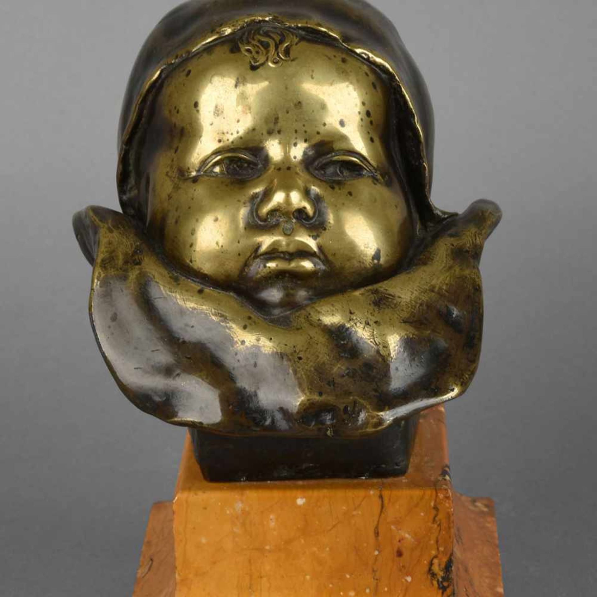 Carries, Jean Joseph Marie (1855 Lyon - 1894 Paris) attr. Bronze, "Bébé endormi", Kopf eines