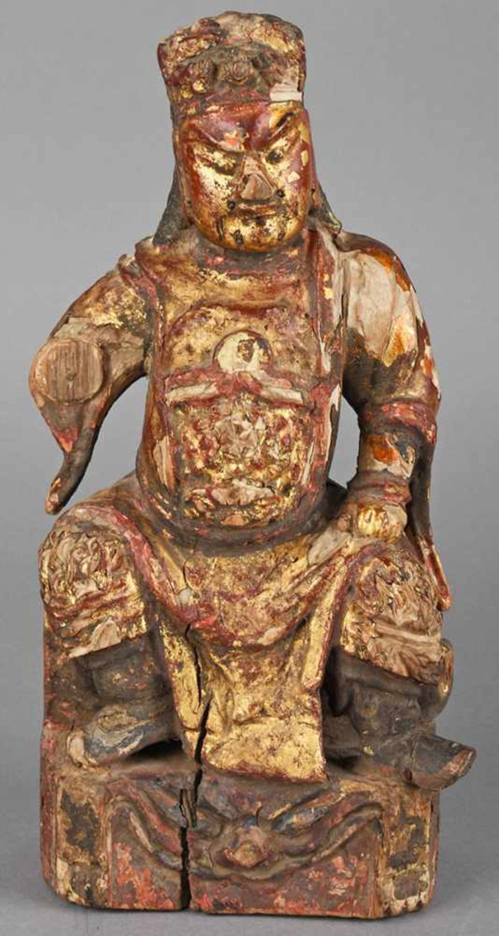 Asiatische Plastik Holz farbig gefasst, Kaiserdarstellung sitzend, besch., H 29 cm, wohl China um - Bild 2 aus 2