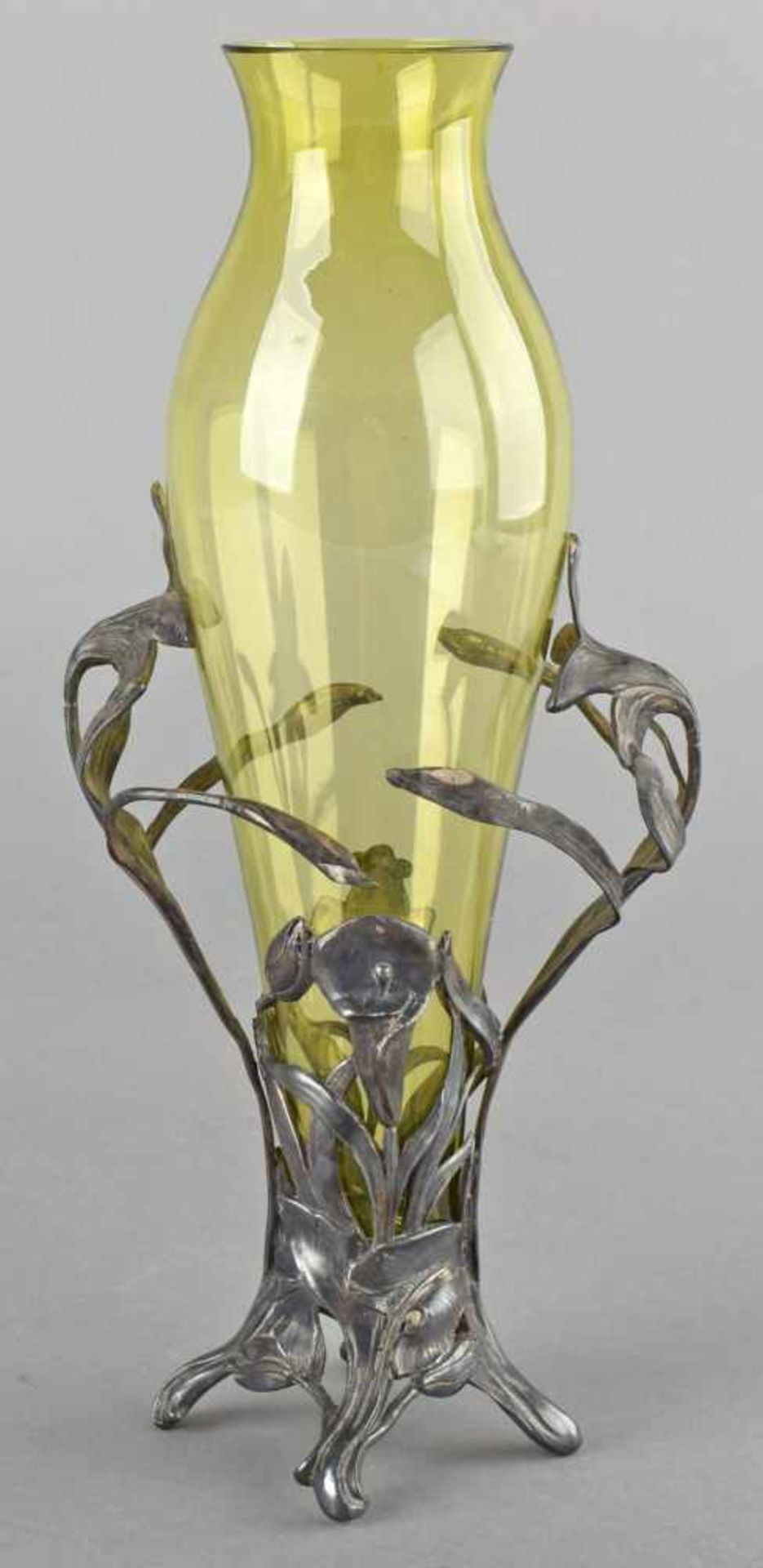 Jugendstil-Vase mit grünem Glaseinsatz, filigrane Einfassung durchbrochen gearbeitet, florales - Bild 2 aus 2