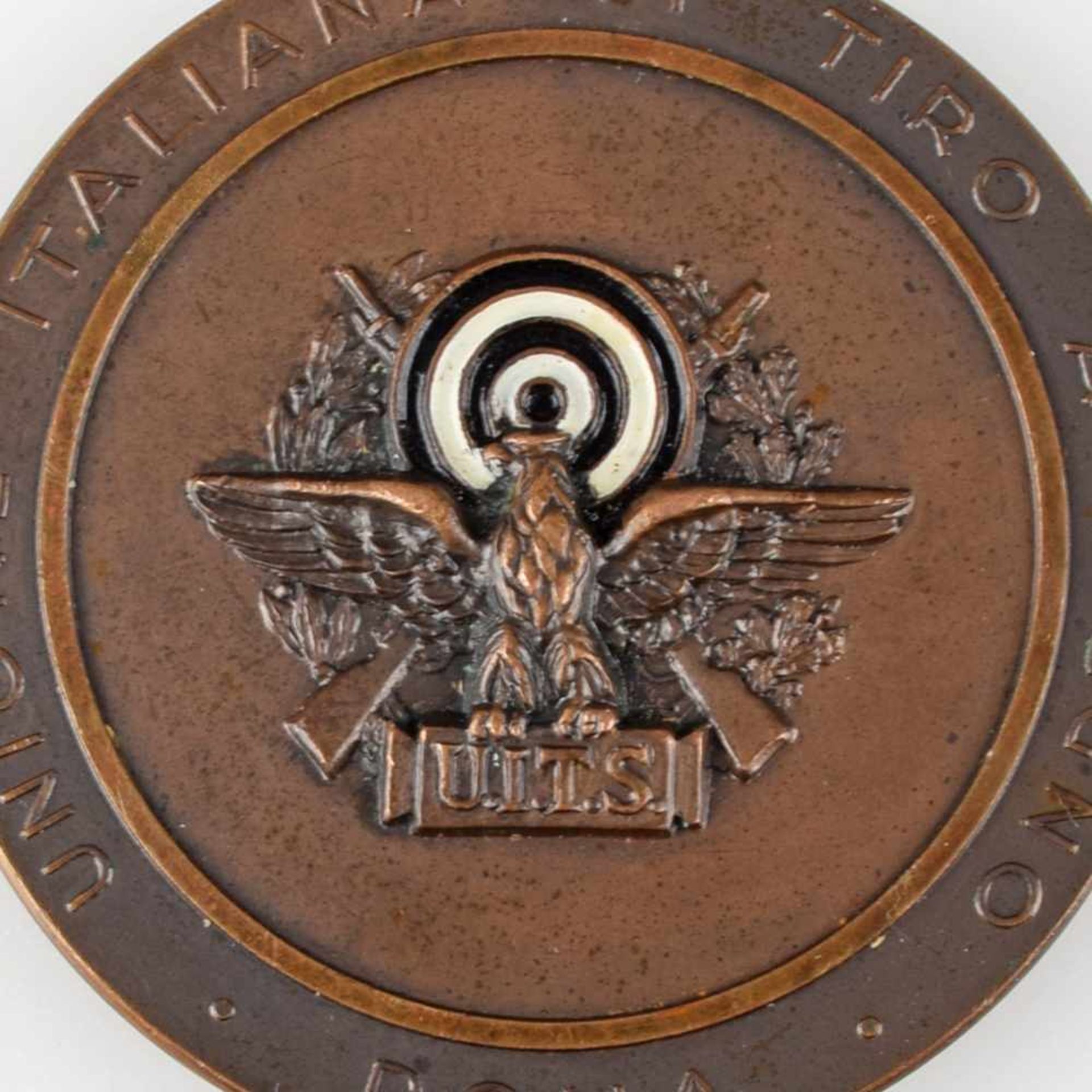 Medaille Italien 1960 av. Adler vor zwei gekreuzten Gewehren und Schützenscheibe, "UNIONE ITALIANA