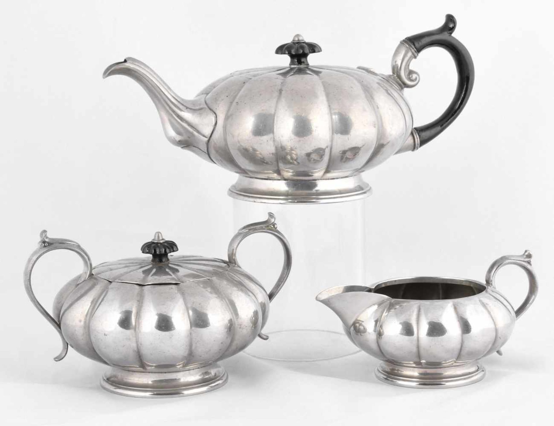 Teeset Hersteller: James Dixon, Sheffield/England, 3-teilig, best. aus 1 Teekanne, 1 Zuckerdose, 1 - Bild 2 aus 2
