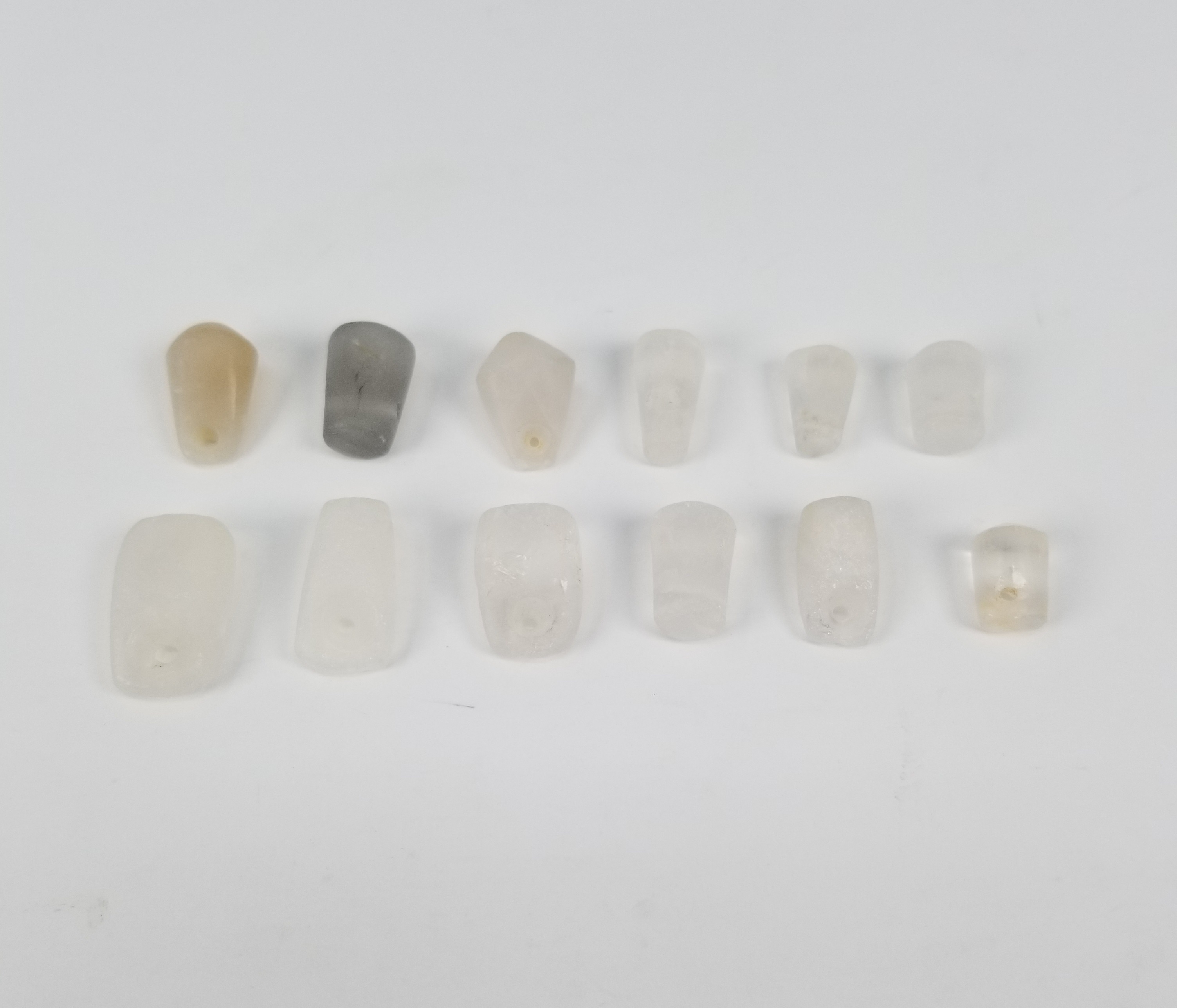 (12) Tairona Crystal Pendants - Colombia, ca. 1500 - Image 2 of 4