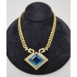 Beautiful 35ct Aquamarine & Diamond Gold Necklace