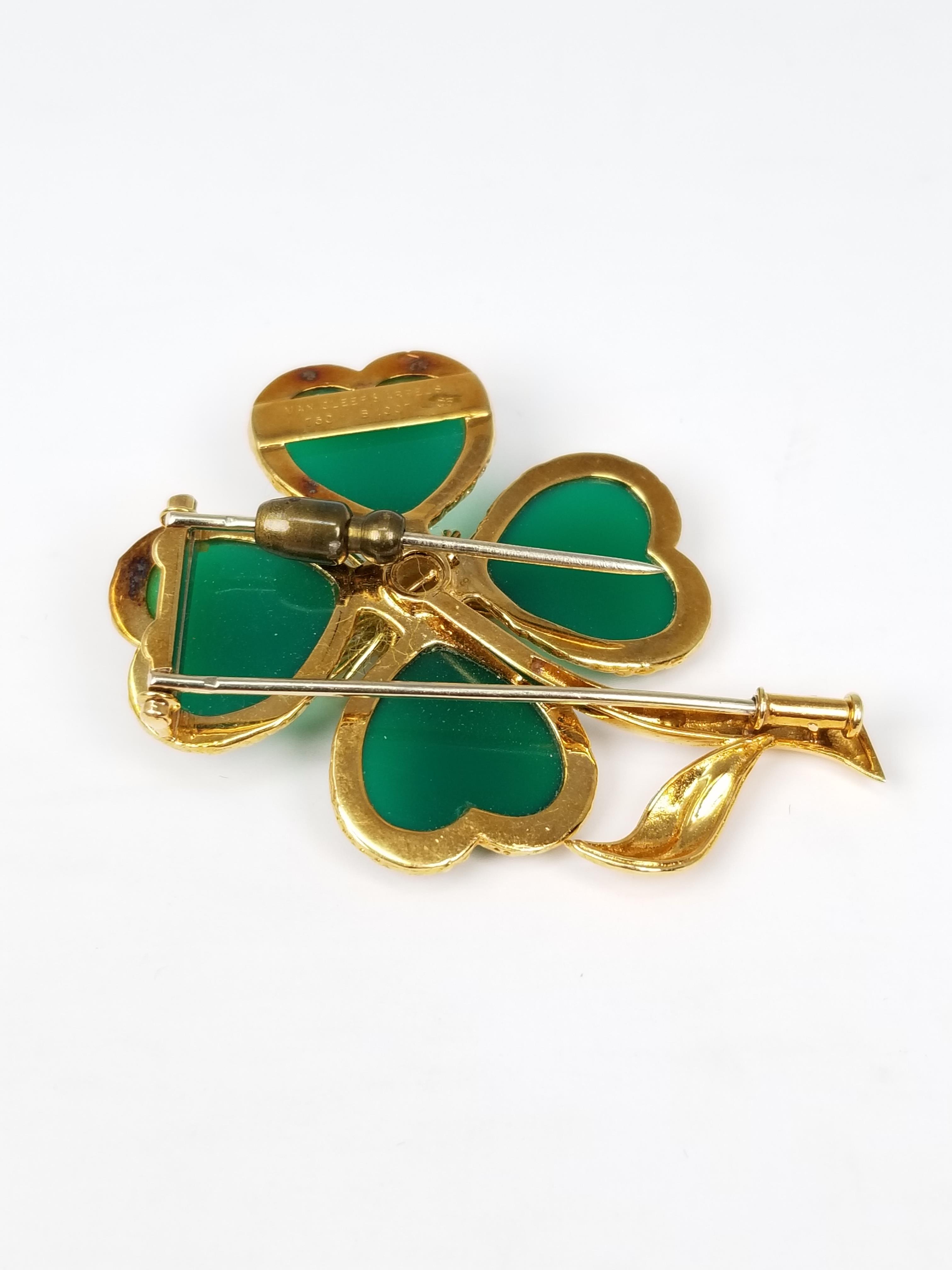 18K Van Cleef & Arpels Clover Chrysoprase Brooch - Image 4 of 6