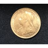 Coins: Victoria veiled head sovereign 1898.