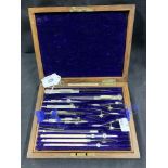 Scientific Instruments: Reeves & Sons drawing set contained in a 2 tier mahogany case lined with