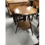 Early 20th cent. Oak bobbin turned cricket side table. 26ins high.