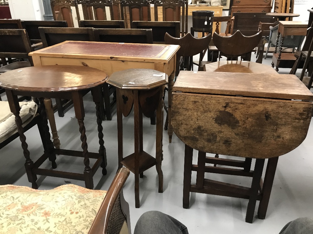 Pre-War: Oak plant stand, an oval barley twist occasional table and a small oak gateleg table. (3)