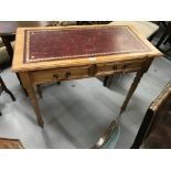 20th cent. Modern Pine desk with leather skiver. 35ins. x 32ins. x 17½ins.