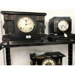 Clocks: Early 20th cent. Treen cased American mantel clock. 14½ins. x 10ins. Plus black slate mantel