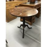 19th cent. Oak tilt top side table. 27ins.