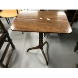Early 19th cent. Rectangular oak and chestnut side table of modest proportions. 23ins.