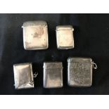 Hallmarked Silver: Edwardian and later silver hallmarked vestas (5). 3oz.