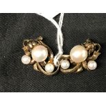 The Lady Lowry Jewellery Collection: Cultured freshwater blister pearl x 3 earrings. Gold set (