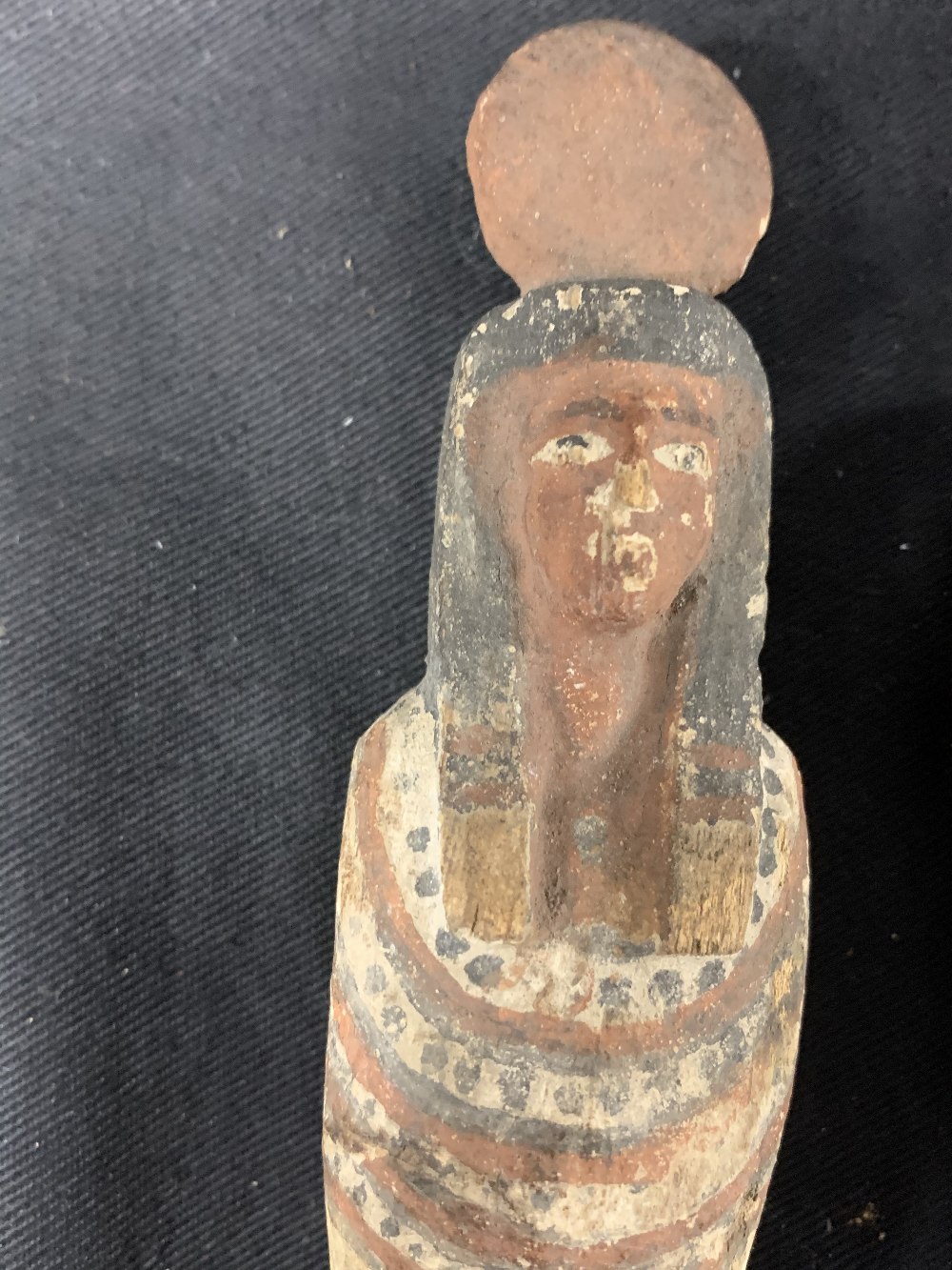 Antiquities: Property of a Gentleman: Ancient Egyptian treen shabti believed New Kingdom, bearing an - Image 3 of 10