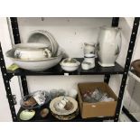 Ceramics: 20th cent. Carlton ware, Sylvac jug and bowl washing set, Wade, etc. (mixed lot).