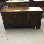 18th cent. Oak mule chest with original lock & hinges but later interior additions.