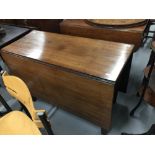 19th cent. Mahogany drop leaf table. 42ins.