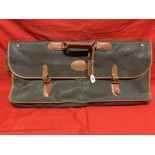 Luggage: Mulberry Scotchgrain gentlemen's weekend travel bag. Webbing shoulder strap, Tartan lining,