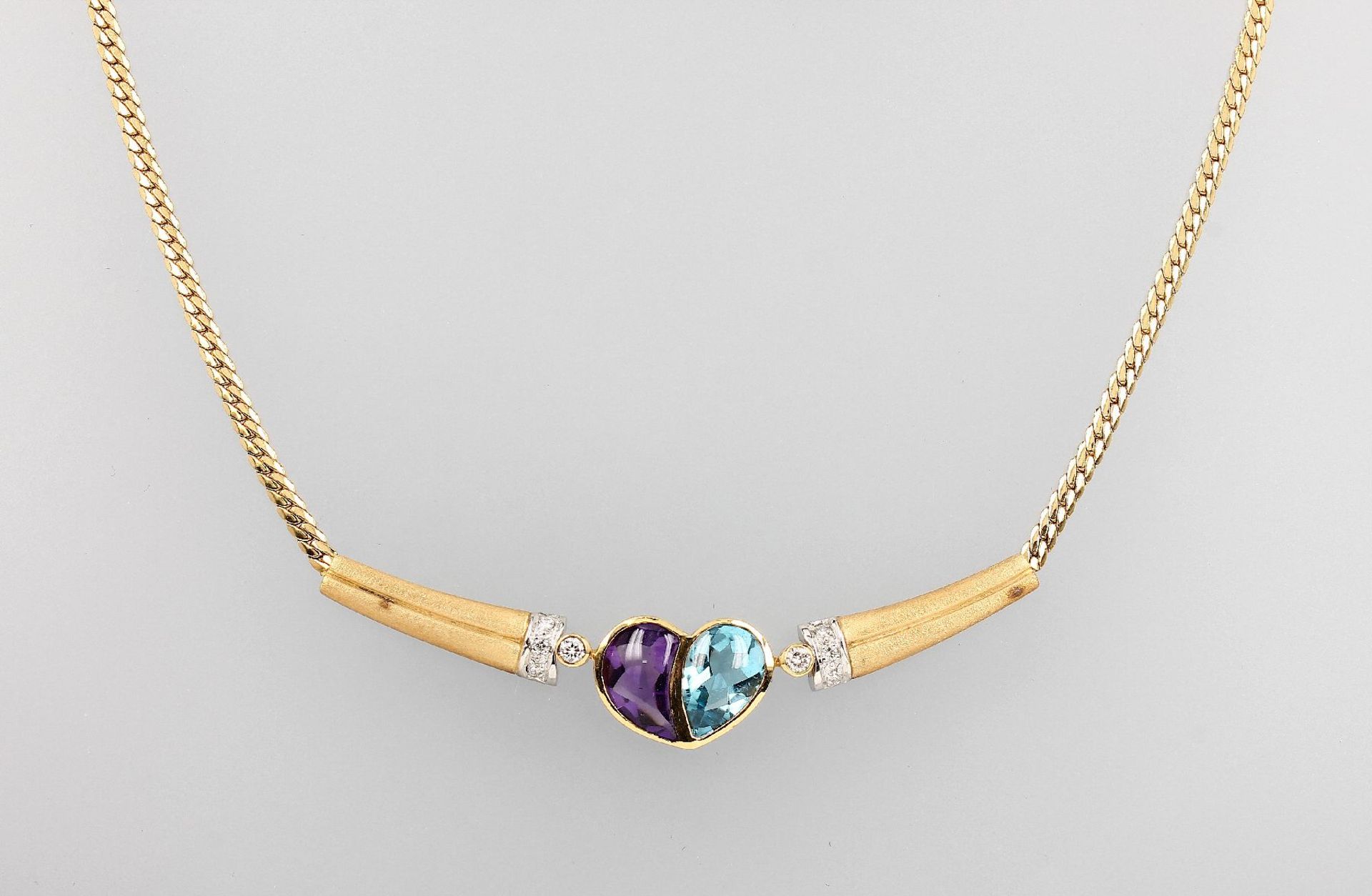 18 kt Gold Collier mit Farbsteinen und Brillanten, GG 750/000, 1 Amethyst und Topas (beh.) im