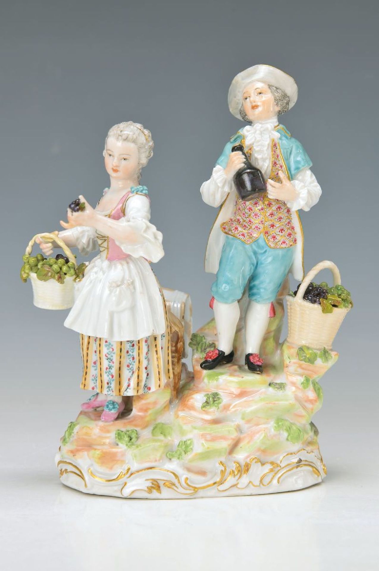 Porzellangruppe, Meissen, Punktzeit, 1763-74, Winzerpaar mit Wein und Trauben, feine polychrome