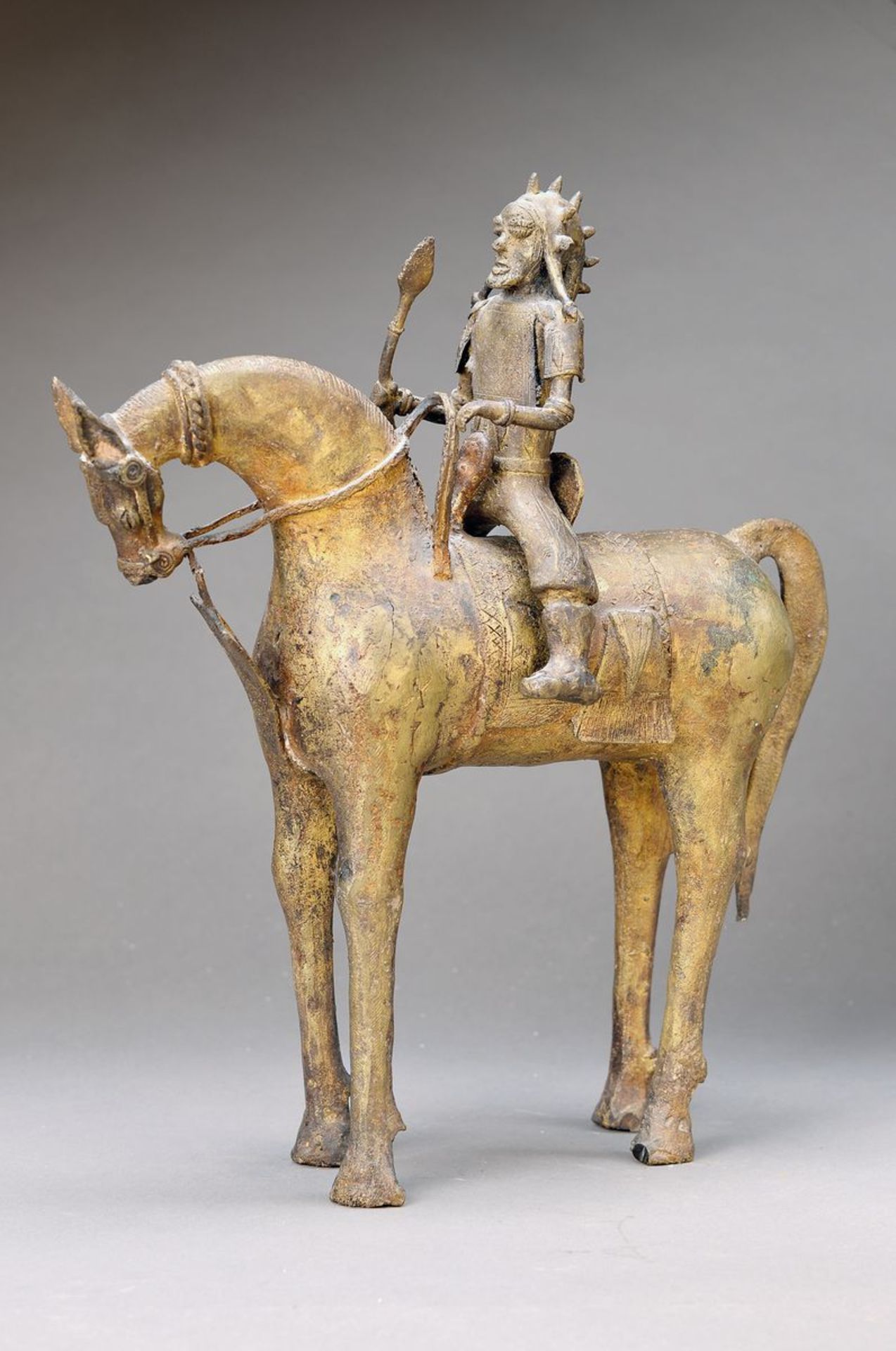 Skulptur eines Reiters, Benin oder Nigeria, um 1900-20, Metallguß, Reiter lose aufgesteckt, ca.