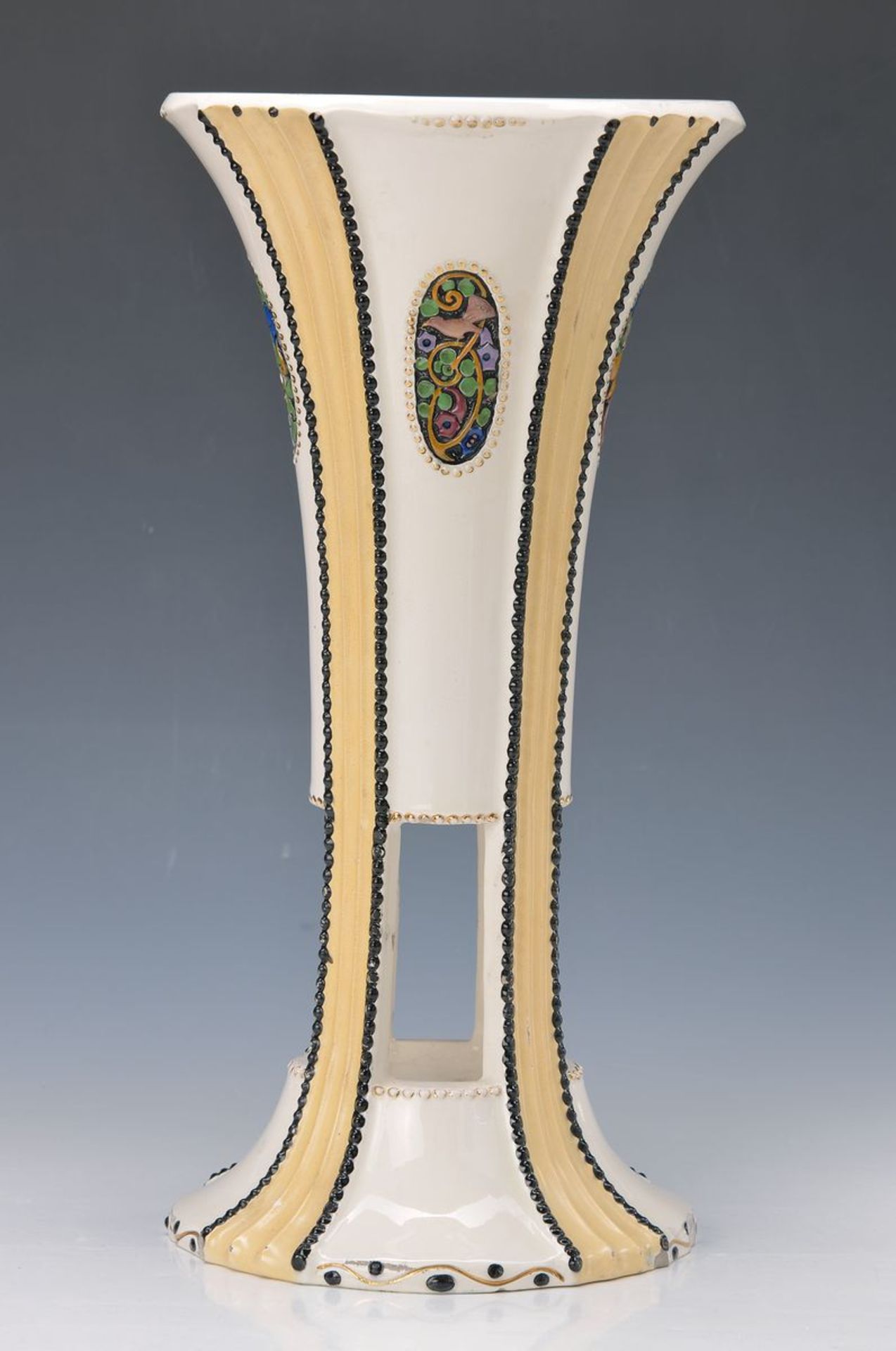 Große Vase, Julius Dressel Böhmen, um 1900, Feinsteingut, gelb und schwarz dekoriert, Perlränder,