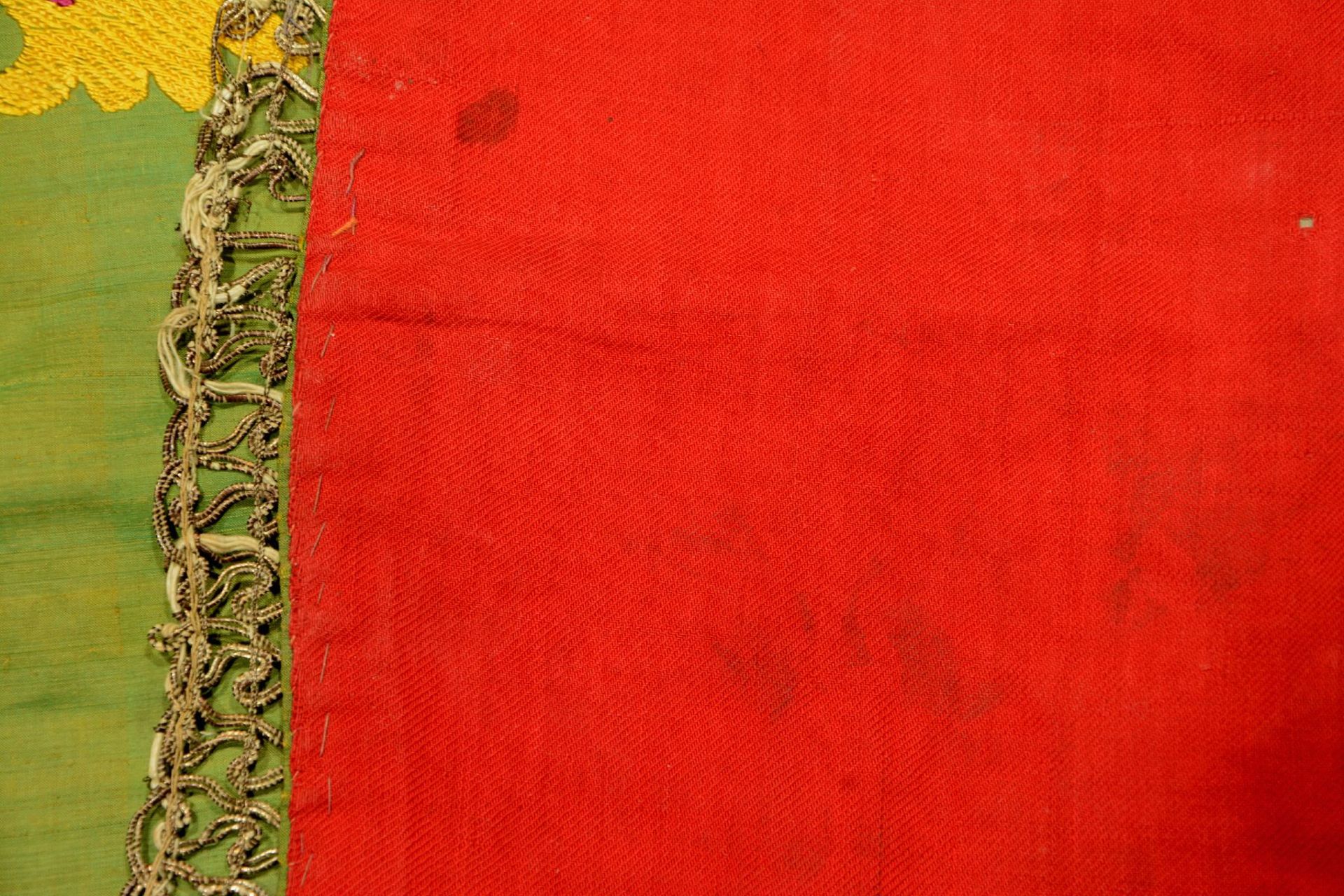 Grüne Lakai "Seiden-Susani" antik (Stickerei), Usbekistan, Ende 19.Jhd., Seidenstickerei auf - Bild 8 aus 8