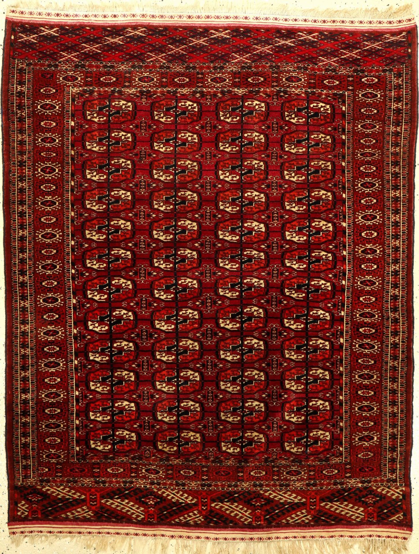 Tekke "Herdteppich" antik, Turkmenistan, um1910, Wolle auf Wolle, ca. 152 x 119 cm, EHZ: 2-3Tekke "