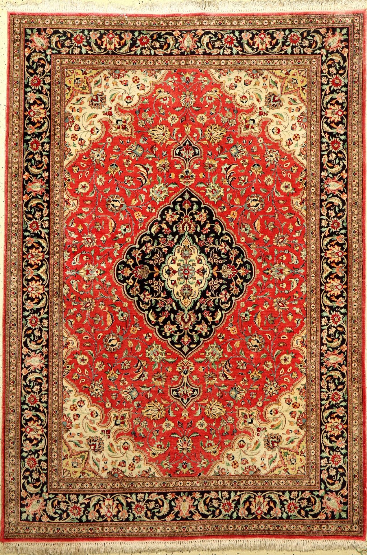 Ghom Seide, Persien, ca. 50 Jahre, reine Naturseide, ca. 202 x 140 cm, EHZ: 2-3Silk Qum Rug, Persia,