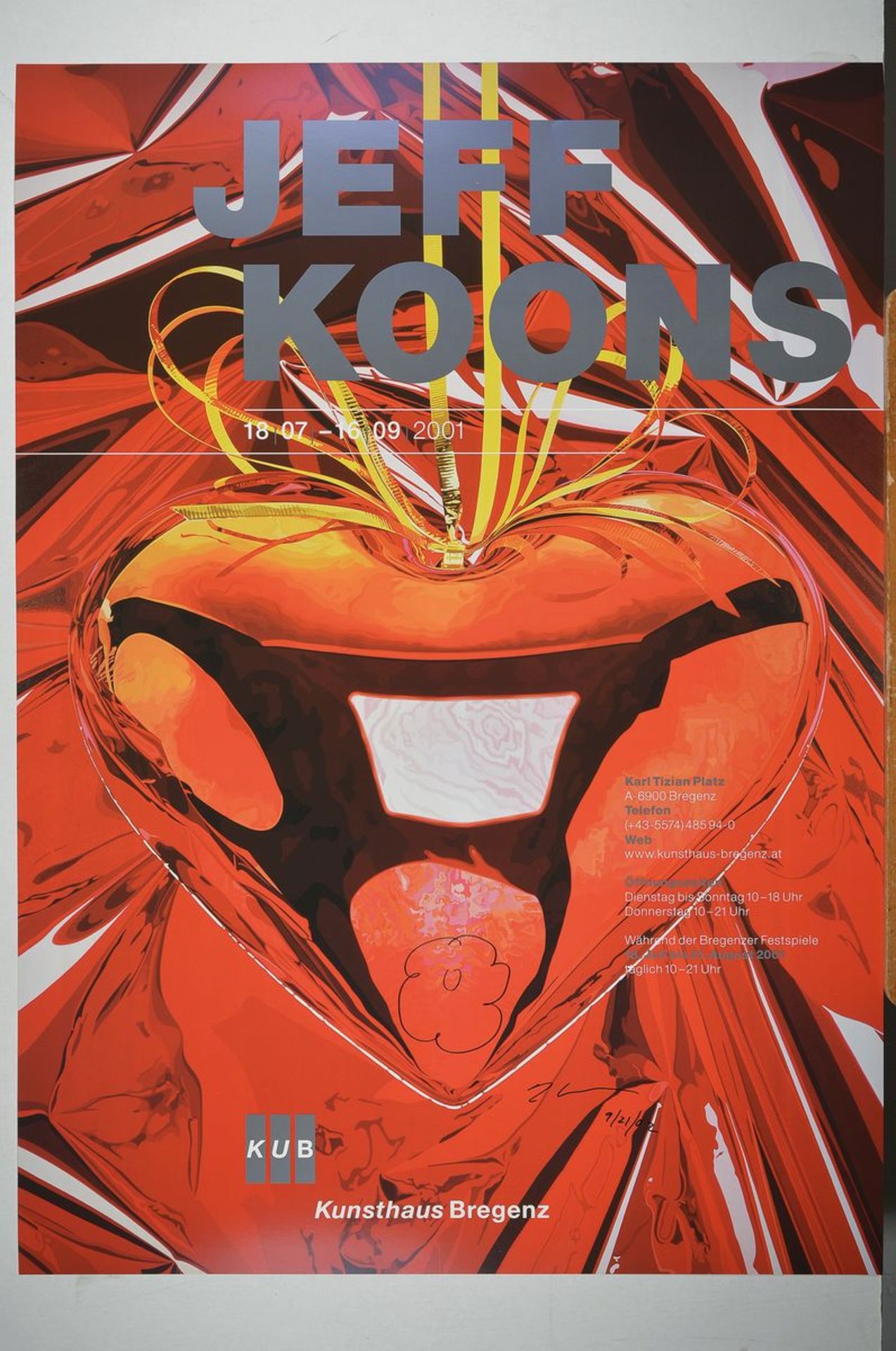 Jeff Koons, geb. 1955, Red Heart, Kunsthaus Bregenz 2001, Farboffset, handsign., dat. 9/21/02 , - Bild 2 aus 2