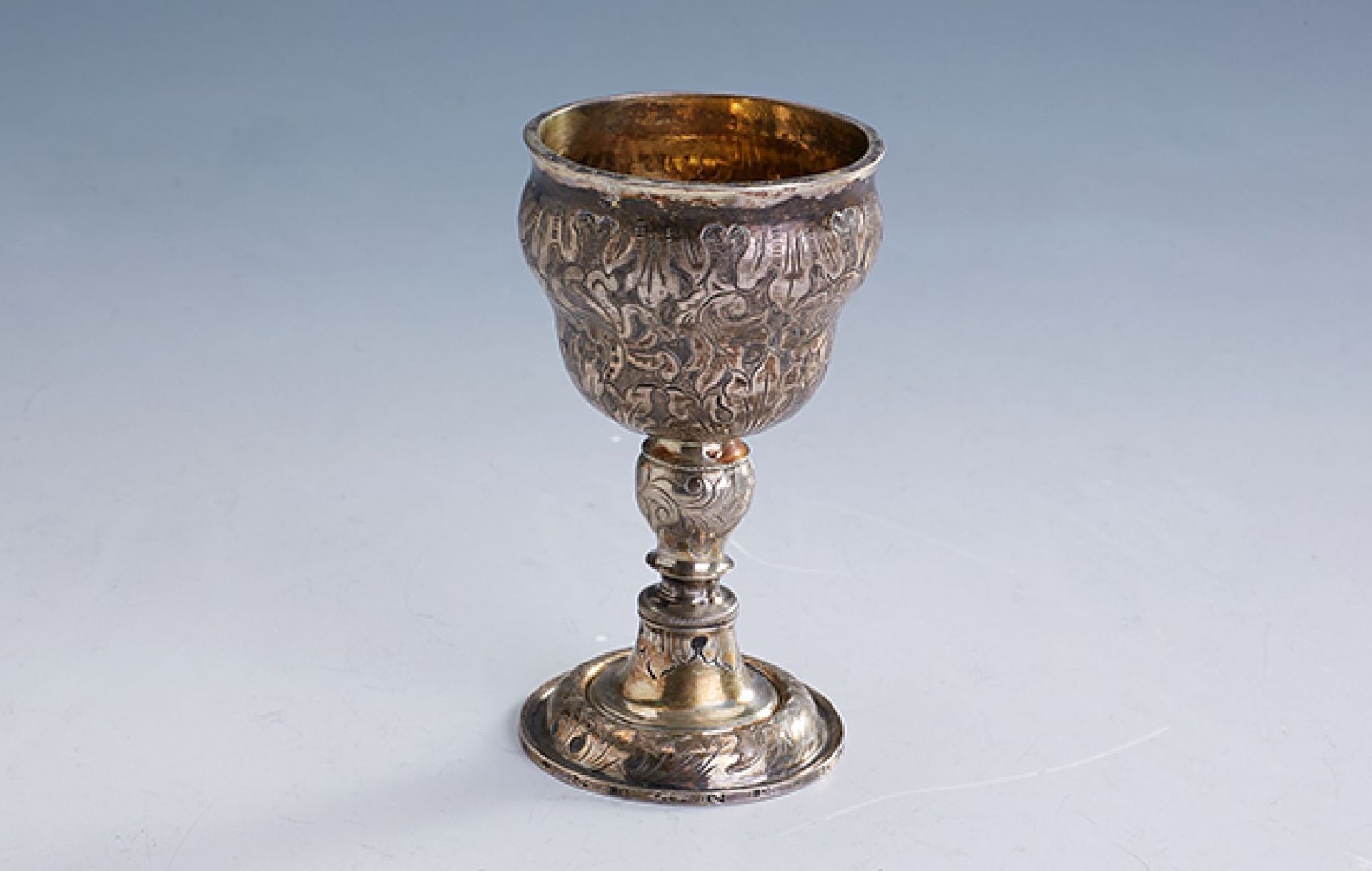Kleiner Pokal, um 1836, Silber, Korpus wohlälter, dieser mehrfach gebaucht, reiche florale Gravuren,