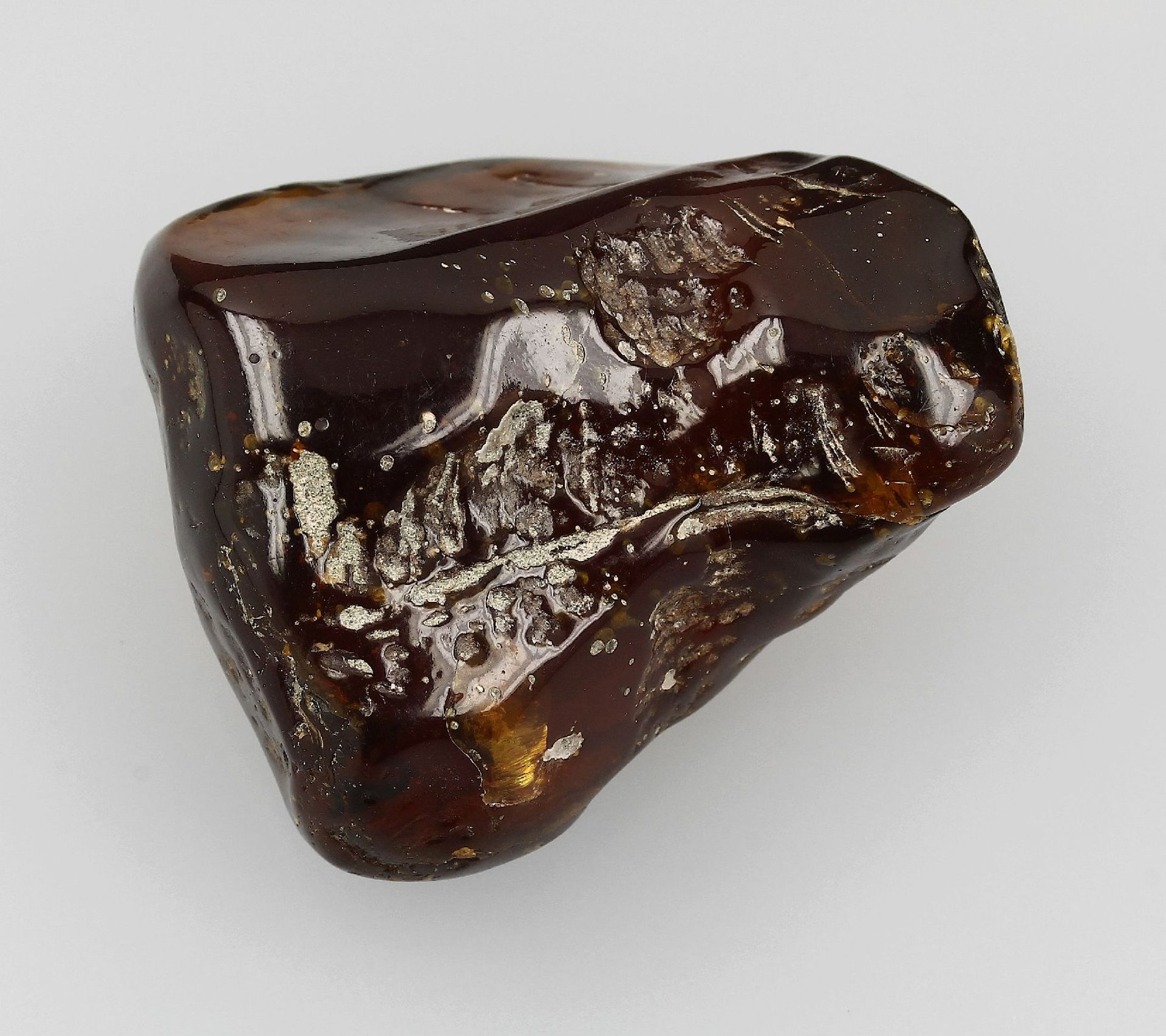 Bernsteinbrocken, ca. 171.8 ct, muggelige FormAmber boulder, approx. 171.8 ct , dented form