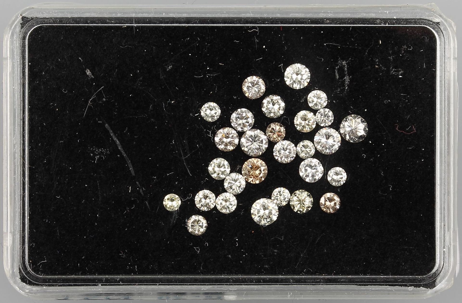 Lot lose Brillanten zus. 2.50 ct l.get.Weiß-get.Weiß/vs-siLot loose brilliants total 2.50 ct