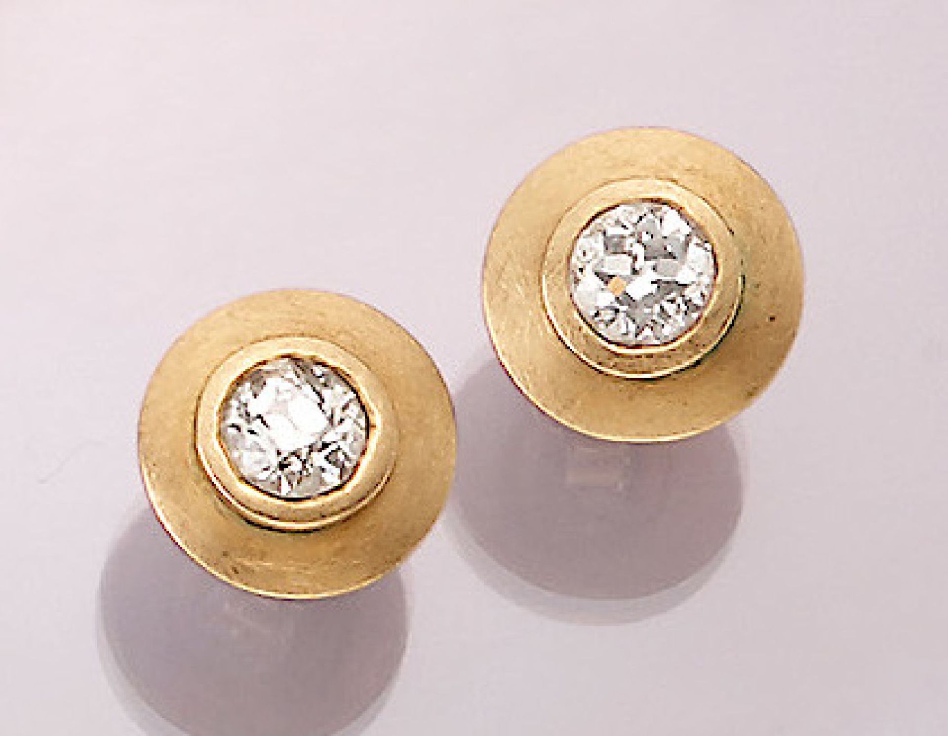 Paar 18 kt Gold Ohrstecker mit Altschliffdiamanten, GG 750/000, Altschliffdiamanten zus. ca. 1.50 ct