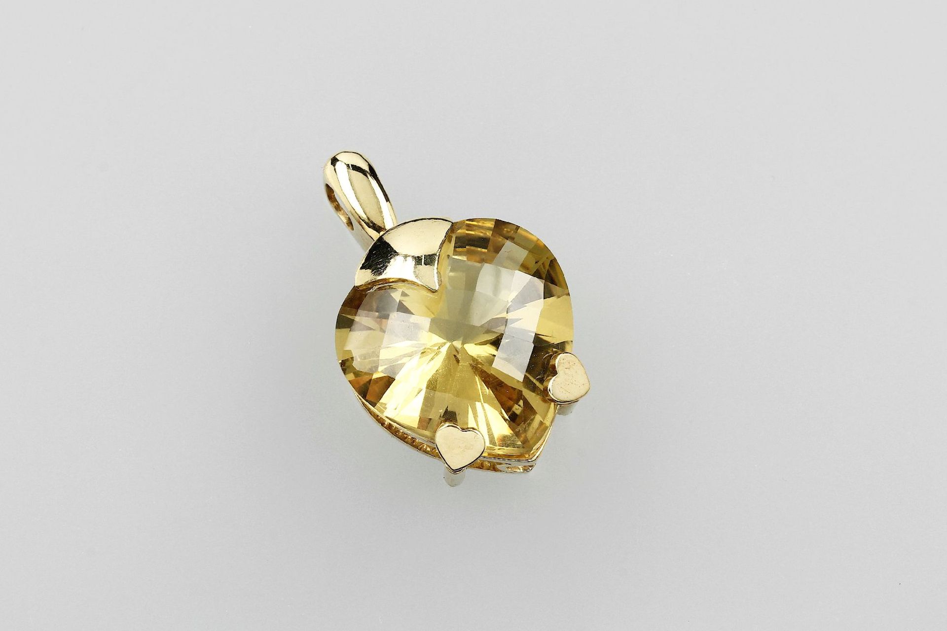 14 kt Gold Herzanhänger mit Lemonquarz, GG 585/000, herzf. facett Lemonquarz (beh.) ca. 28.0 ct,