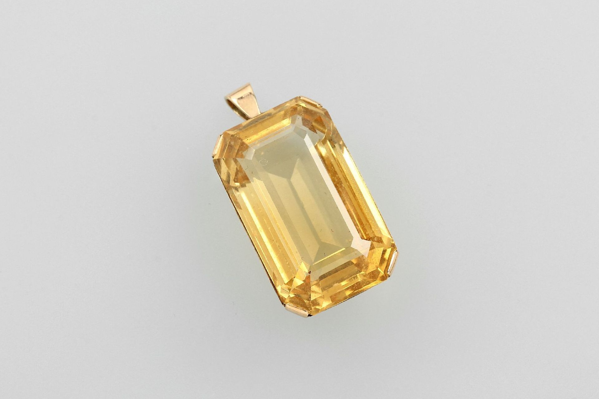 14 kt Gold Anhänger mit Citrin, deutsch um 1950er Jahre, facett. Citrin ca. 56.0 ct, total ca. 15.