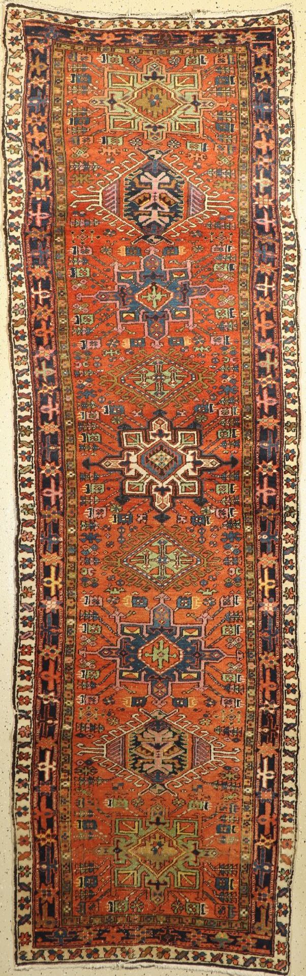 Karadja "Galerie" alt, Persien, um 1920, Wolle auf Baumwolle, ca. 338 x 101 cm, EHZ: 4Karadja "