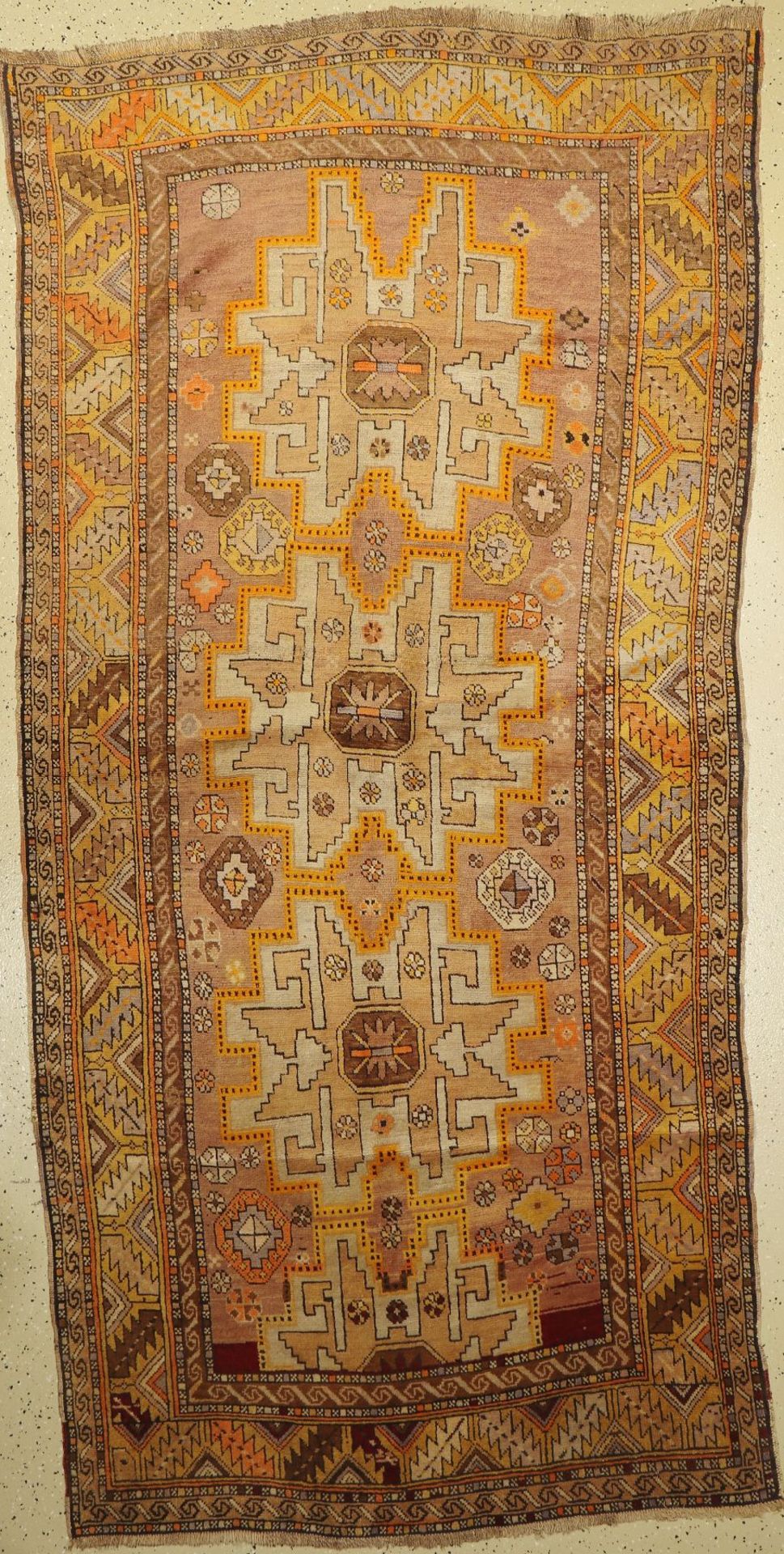 Karabagh alt (Lesghi Muster), Kaukasus, um 1930/40, Wolle auf Wolle, ca. 278 x 137 cm, EHZ: 2-