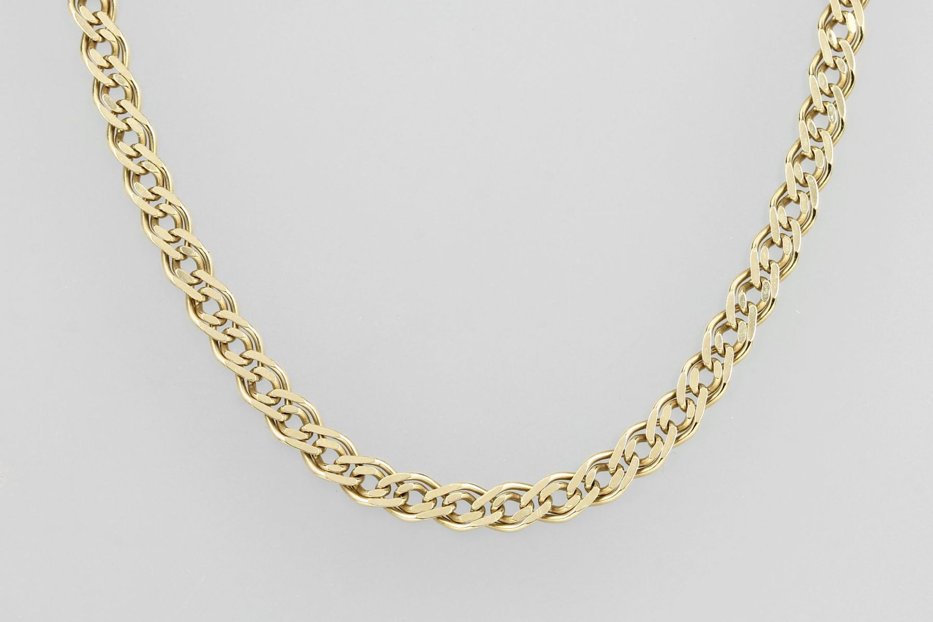 Collier, GG 585/000, ca. 17.1 g, L. ca. 52 cm, Karabinerschließe14 kt gold necklace , YG 585/000,