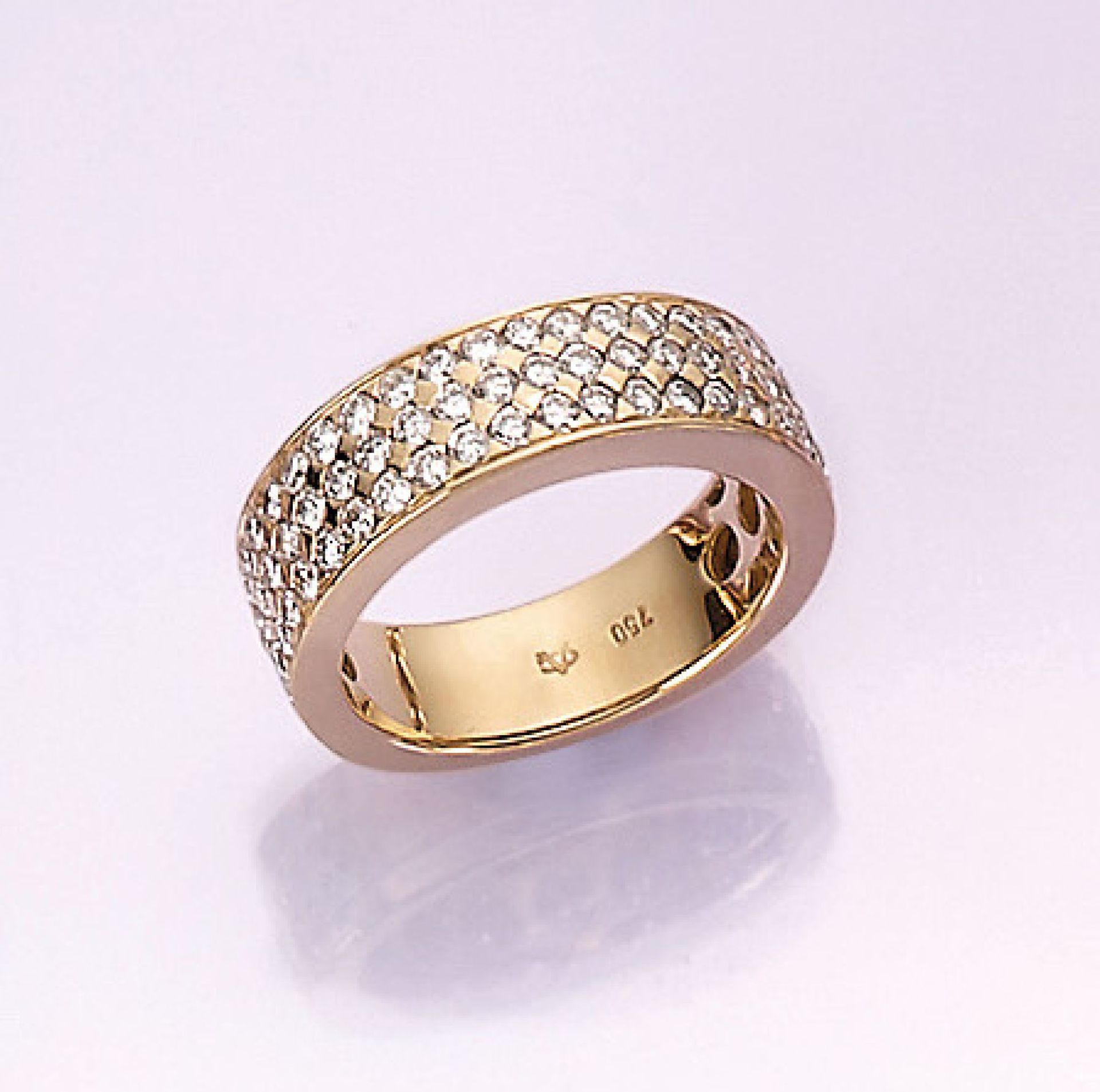 18 kt Gold Ring mit Diamanten, GG 750/000, 87 Brillanten zus. ca. 1.30 ct feines Weiß/vvs, RW 54,