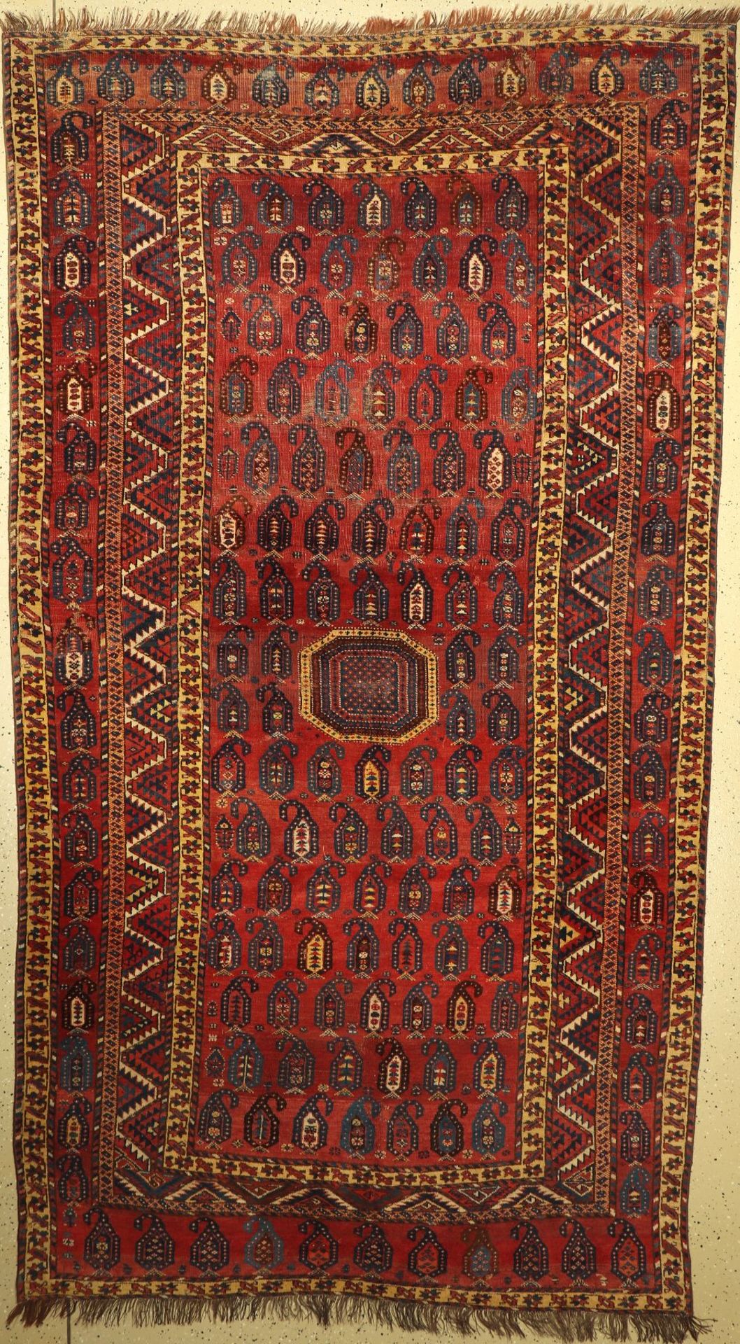 beshir Hauptteppich antik, Turkmenistan, 19Jhd, Wolle auf Wolle, ca. 325 x 183 cm, EHZ: 3-4Beshir